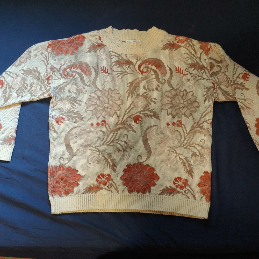 Vintage Carriage Court Floral Sweater